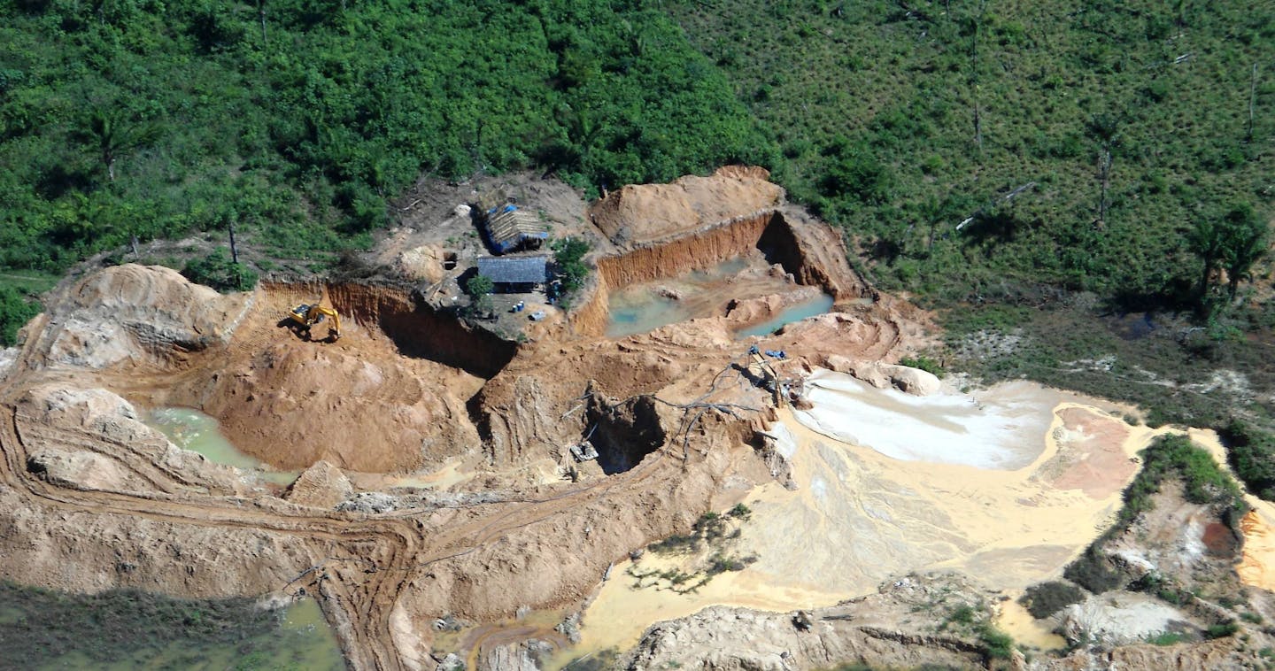 New research highlights the disproportionate risk to Indigenous territories from industrial extraction